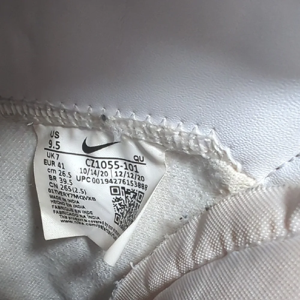NIKE Sail White Blazer Mid 77 Habanero Red Logo High‎ Top Sneaker Women's 9.5